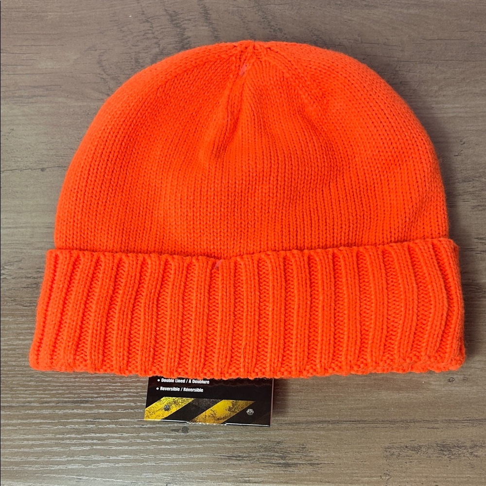 {BNWT} High Visibility / High Pile For Warmth / Double Lined / Reversible Toque.